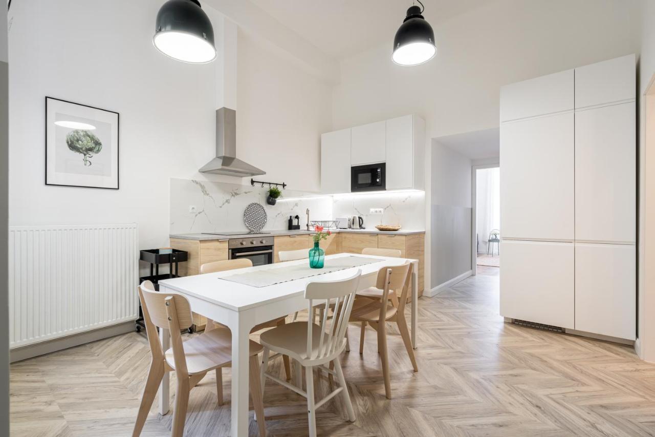 Atmos Glare Apartment 부다페스트 외부 사진