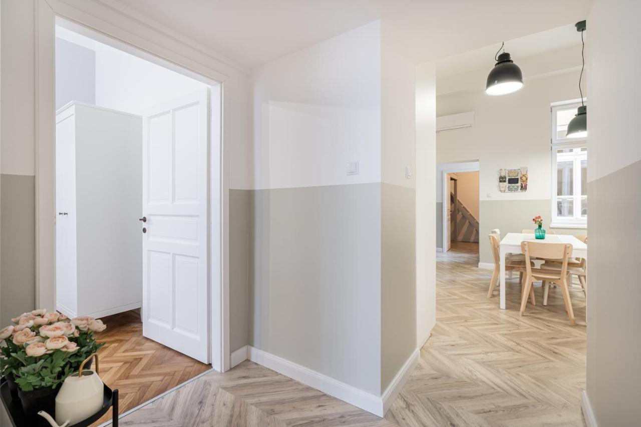 Atmos Glare Apartment 부다페스트 외부 사진